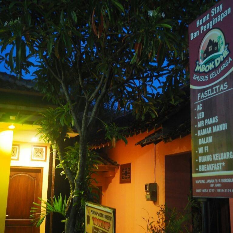 מגלאנג Penginapan & Guest House Mbok Dhe Borobudur מראה חיצוני תמונה
